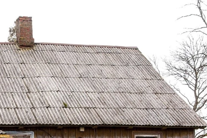 Azbest jednym z największych zagrożeń dla pracowników. Będą nowe przepisy